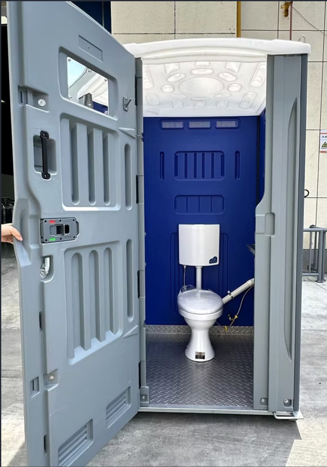 Portable Flushing Toilet Unit